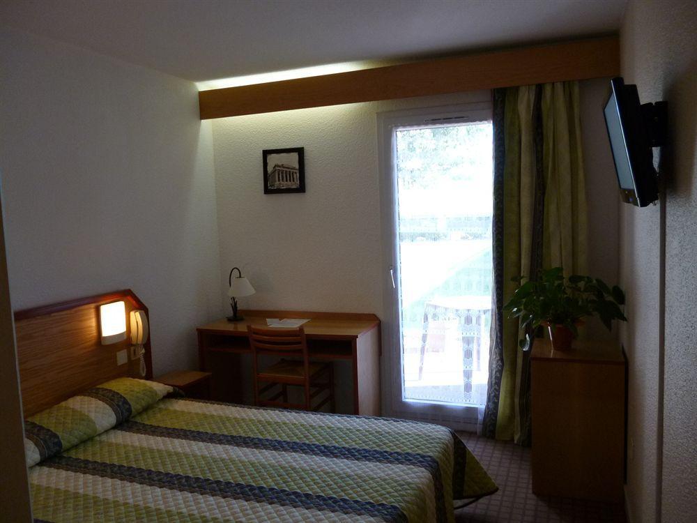 Hotel Le Mas Des Ponts D'Arles Dış mekan fotoğraf