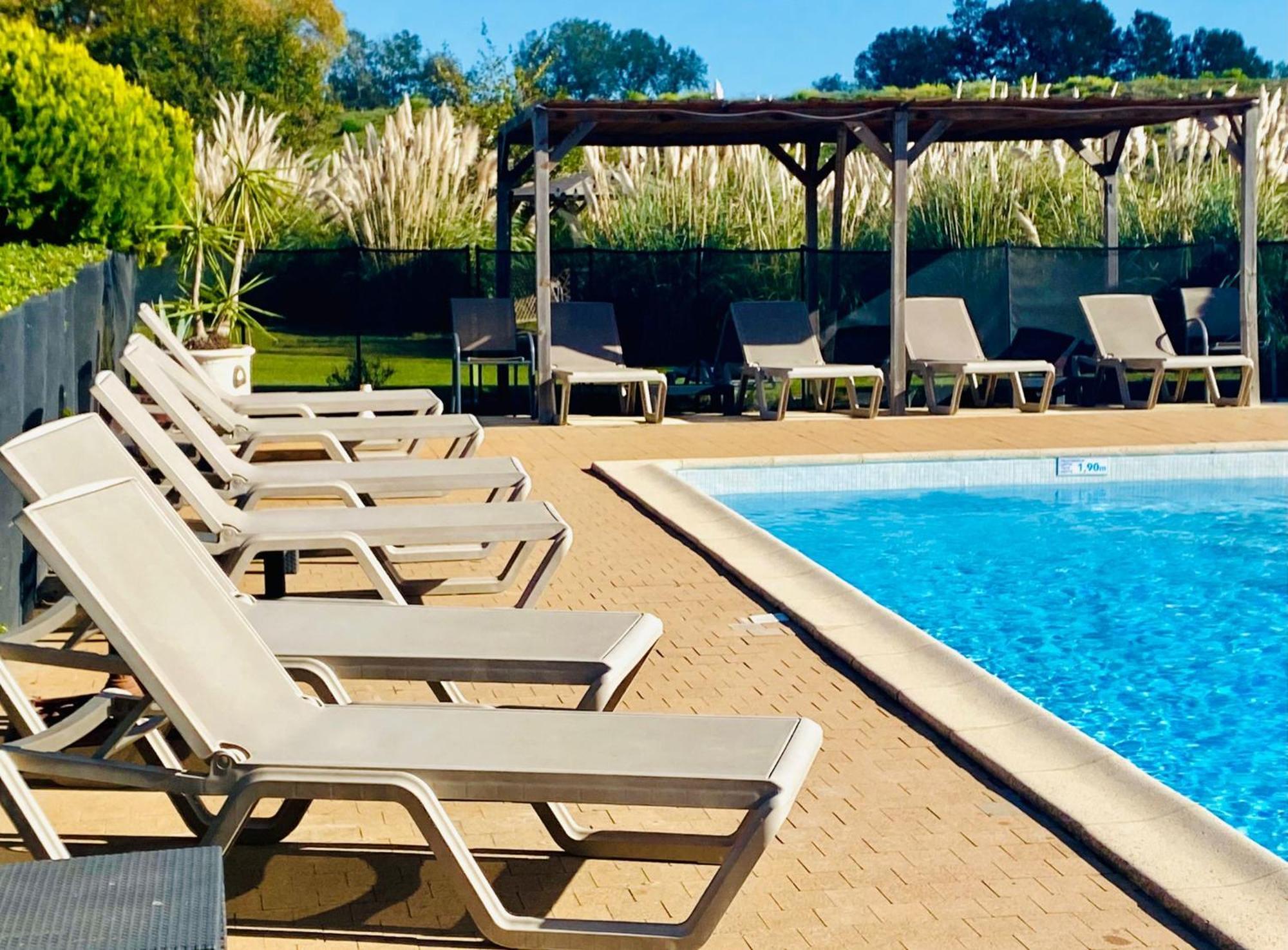 Hotel Le Mas Des Ponts D'Arles Dış mekan fotoğraf